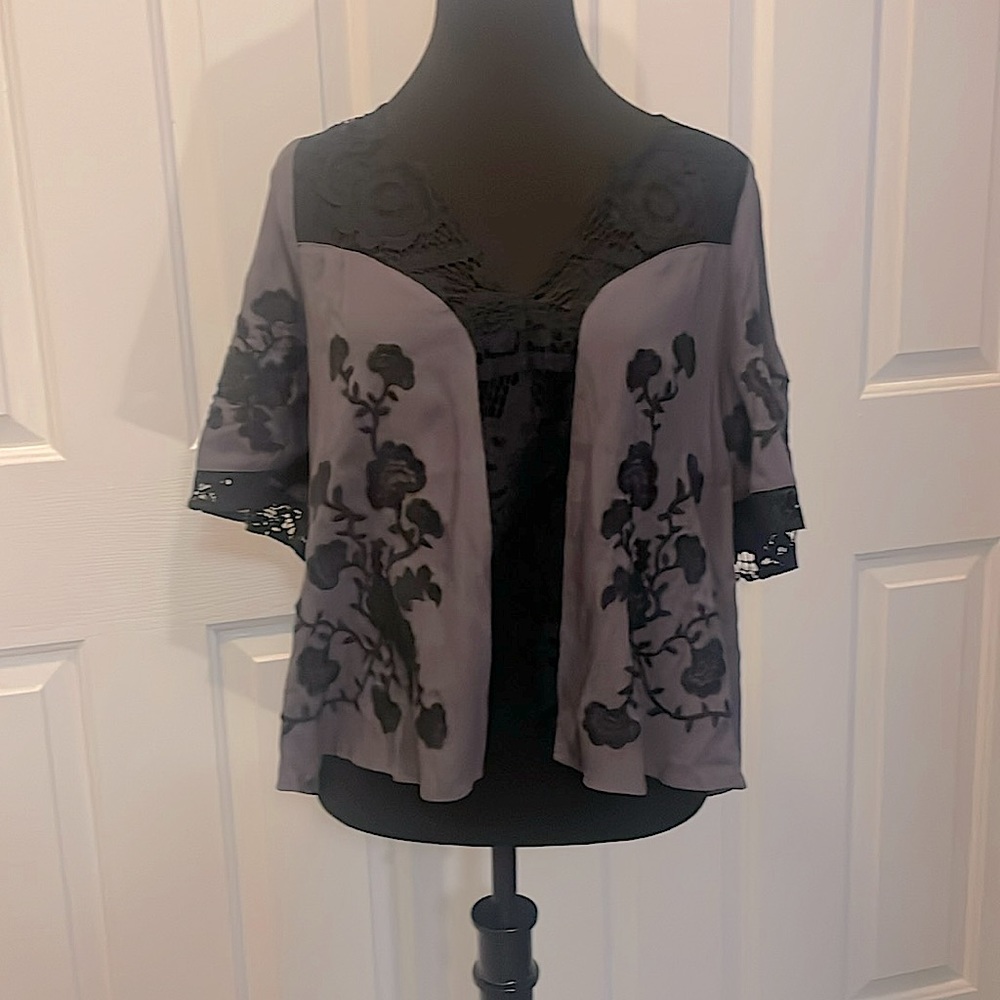 NWT For Love & Lemons Bella Grey Sz M Top Deep Plum with Black Lace Trim
